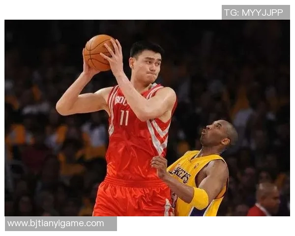 姚明携手春晚舞台展现篮球魅力与文化交融的精彩瞬间