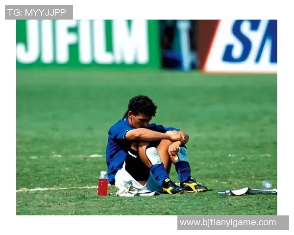 五位全球知名足球明星的传奇故事与辉煌成就解析